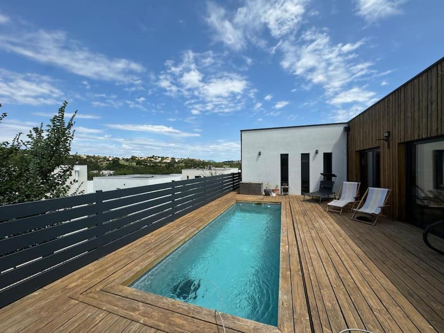 Luxury Villa With Pool And View Juvignac Luaran gambar